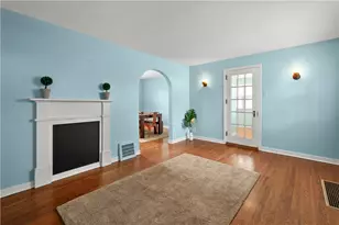 810 Irwin Dr, Pittsburgh, PA 15236 - Photo 5