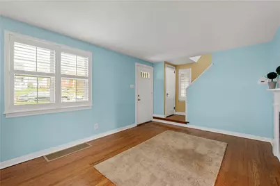 810 Irwin Dr, Pittsburgh, PA 15236 - Photo 7