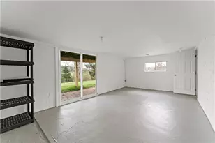 208 Creston Dr, West Mifflin, PA 15122 - Photo 39