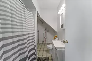 131 Beam Wy, Pittsburgh, PA 15211 - Photo 13