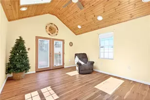 48 W Glennis Dr, Hempfield Township, PA 15601 - Photo 13