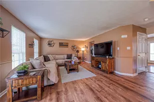 5020 Foxwood Ct, West Deer, PA 15044 - Photo 3