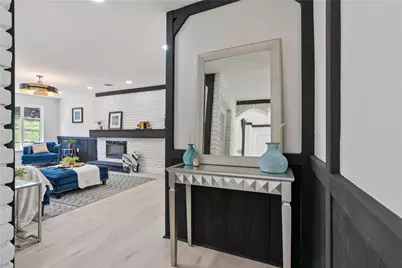 350 Mowry Dr, Pittsburgh, PA 15236 - Photo 9