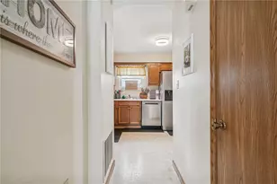 440 Shelbourne Dr, Pittsburgh, PA 15239 - Photo 23