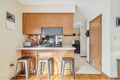 440 Shelbourne Dr, Pittsburgh, PA 15239 - Photo 3