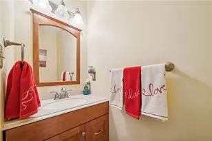 440 Shelbourne Dr, Pittsburgh, PA 15239 - Photo 15