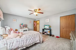 440 Shelbourne Dr, Pittsburgh, PA 15239 - Photo 31