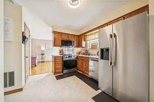 440 Shelbourne Dr, Pittsburgh, PA 15239 - Photo 5