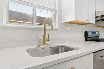 5535 Keefe St, Pittsburgh, PA 15207 - Photo 11