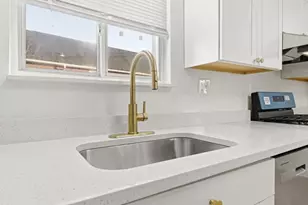 5535 Keefe St, Pittsburgh, PA 15207 - Photo 11