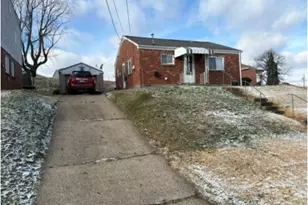 117 Delrose Dr, Liberty Boro, PA 15133 - Photo 1