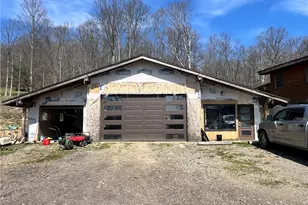 5815 Route 711, Saint Clair Township, PA 15944 - Photo 23