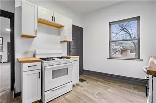 1306 Complete St, Pittsburgh, PA 15212 - Photo 9