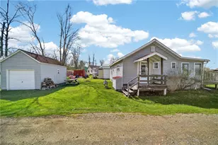 36085 Taylor Ave, Bloomfield Twp, PA 16438 - Photo 17