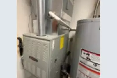 118 Delrose Dr, Liberty Boro, PA 15133 - Photo 11