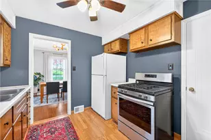 2808 Herron Ln, Pittsburgh, PA 15116 - Photo 11