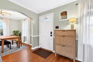 2808 Herron Ln, Pittsburgh, PA 15116 - Photo 3