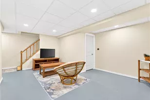 2808 Herron Ln, Pittsburgh, PA 15116 - Photo 21