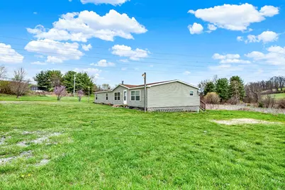 2533 W Crawford Ave, Dunbar Township, PA 15425 - Photo 5