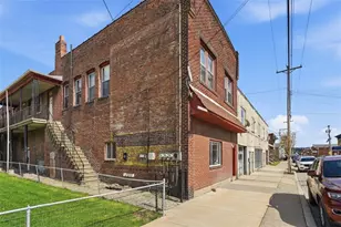 618 Broadway Ave, Stowe Township, PA 15136 - Photo 1