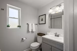 558 Rolling Green Dr, Bethel Park, PA 15102 - Photo 25