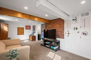 558 Rolling Green Dr, Bethel Park, PA 15102 - Photo 33