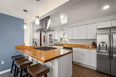 558 Rolling Green Drive, Bethel Park, PA 15102 - Photo 11