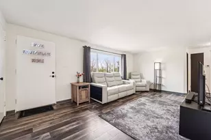 139 Peters Dr, Pittsburgh, PA 15116 - Photo 7