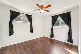 139 Peters Dr, Pittsburgh, PA 15116 - Photo 15