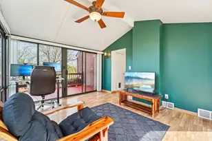 139 Peters Dr, Pittsburgh, PA 15116 - Photo 25