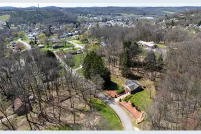 113 Center St, Evans City, PA 16033 - Photo 31