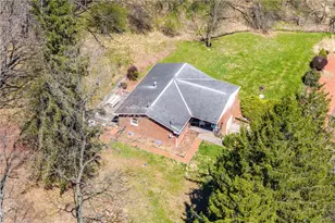 113 Center St, Evans City, PA 16033 - Photo 33