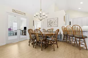 1042 Forest Oaks Dr, Center Township, PA 16001 - Photo 9