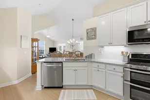 1042 Forest Oaks Dr, Center Township, PA 16001 - Photo 13