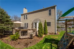 283 Shady Glen Dr, Moon/Crescent Twp, PA 15108 - Photo 3