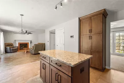 283 Shady Glen Dr, Moon/Crescent Twp, PA 15108 - Photo 9