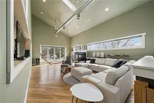 110 Dalur Way, Hempfield Township, PA 15601 - Photo 11