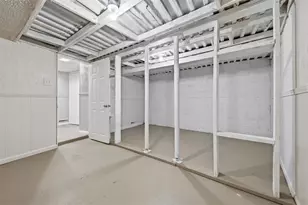 1656 Dellrose St, Pittsburgh, PA 15210 - Photo 23