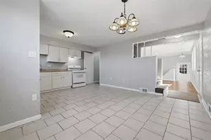 1656 Dellrose St, Pittsburgh, PA 15210 - Photo 13