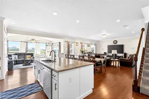 1055 Livorno Dr, Collier Township, PA 15071 - Photo 25