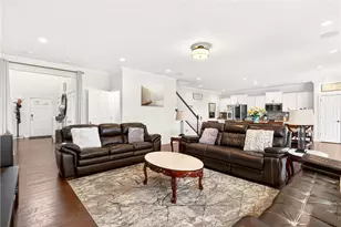 1055 Livorno Dr, Collier Township, PA 15071 - Photo 3