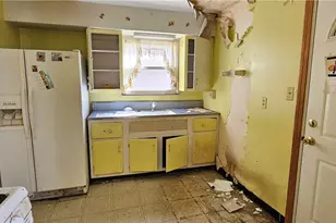 4600 3rd St, Versailles Boro, PA 15132 - Photo 9