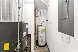 255 Broadlawn Dr, Elizabeth Twp/Boro, PA 15037 - Photo 27