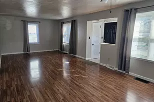 2918 Hudson Rd, Erie City, PA 16508 - Photo 3