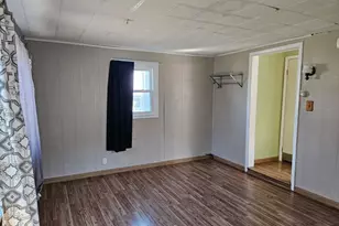 2918 Hudson Rd, Erie City, PA 16508 - Photo 11