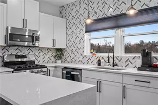 1826 St Paul St, Pittsburgh, PA 15203 - Photo 13