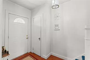 821 Greenfield Ave, Pittsburgh, PA 15217 - Photo 15