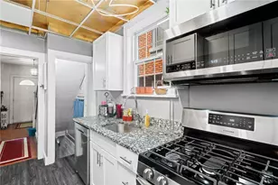 821 Greenfield Ave, Pittsburgh, PA 15217 - Photo 11