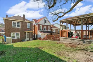 821 Greenfield Ave, Pittsburgh, PA 15217 - Photo 29