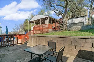 821 Greenfield Ave, Pittsburgh, PA 15217 - Photo 31